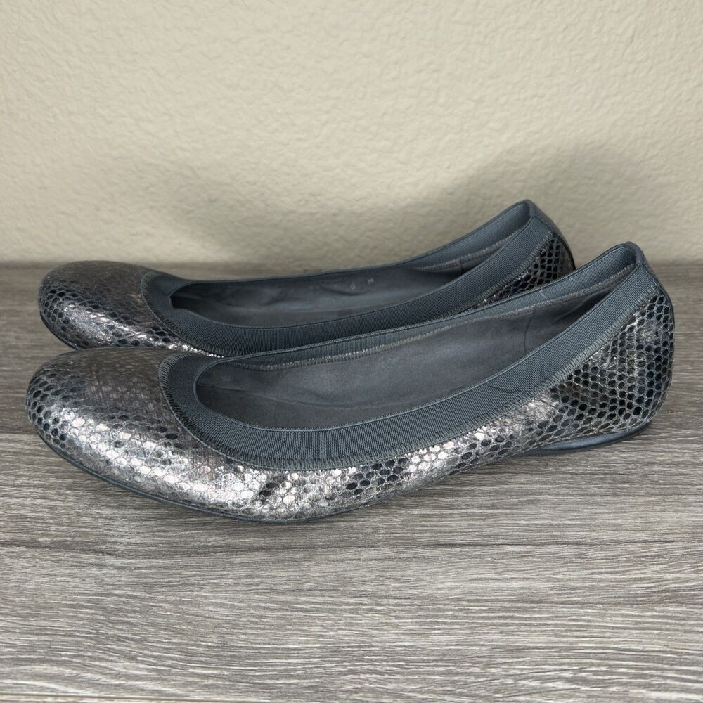 Stuart Weitzman Lastikon Gunmetal Snake Ballet Flats Women 8M Metallic Grey